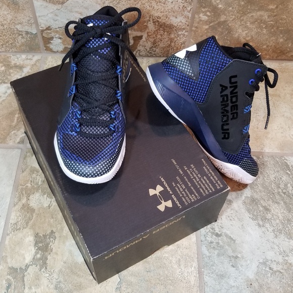 Detail Under Armour Torch Basketball Shoes Nomer 52