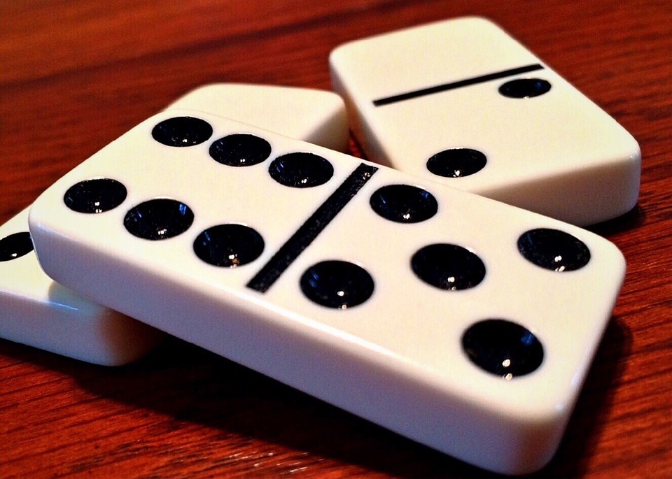 Detail Dominoes Game Images Nomer 26