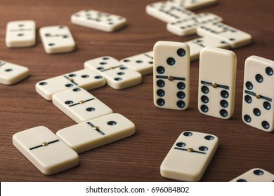 Detail Dominoes Game Images Nomer 28