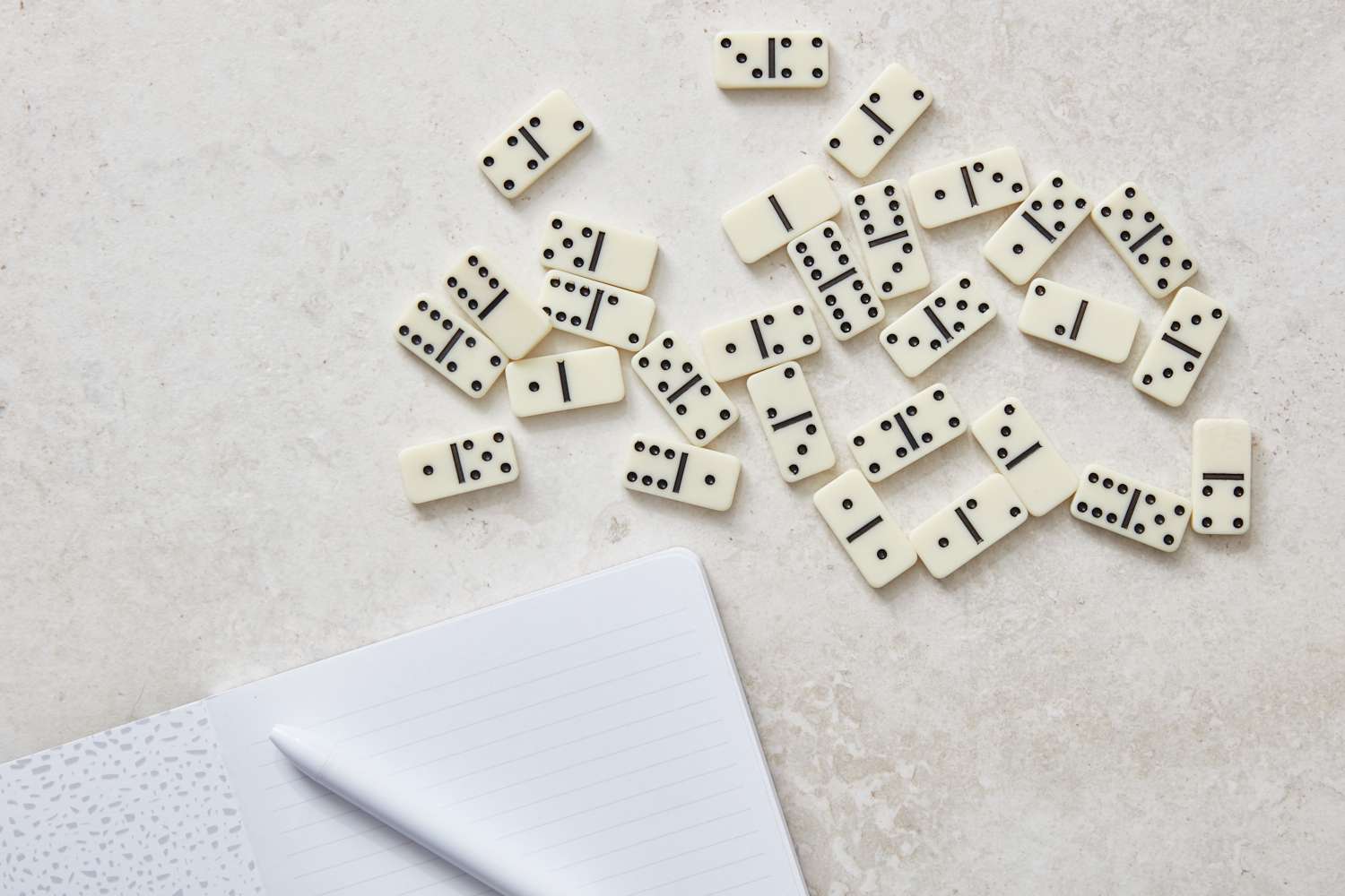 Detail Dominoes Game Images Nomer 39