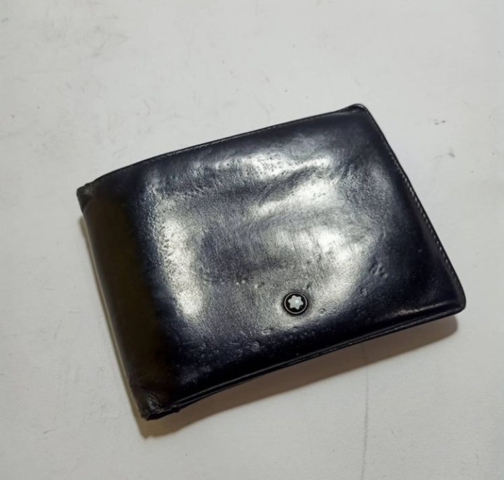 Detail Dompet Mont Blanc Nomer 43