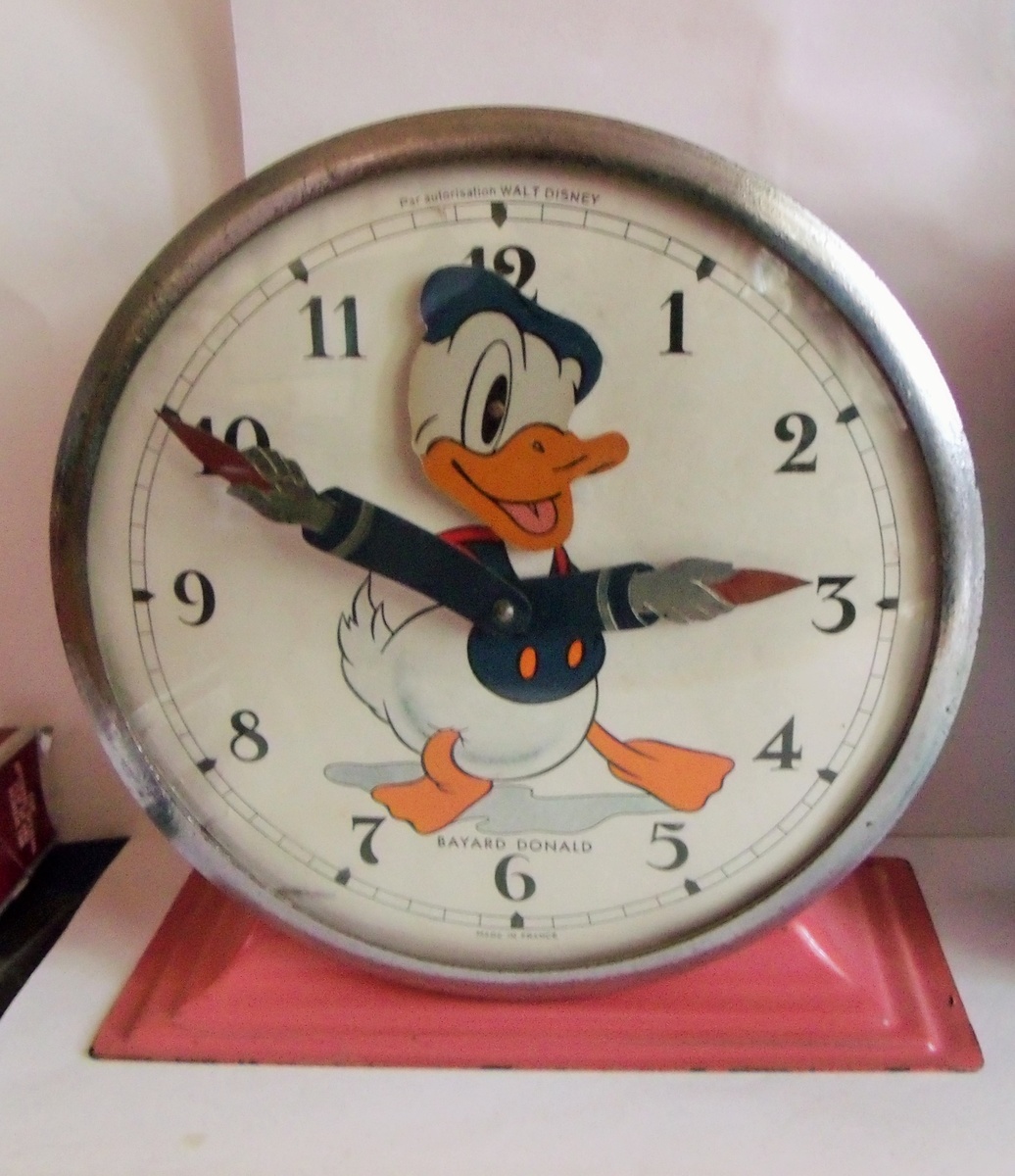 Detail Donald Duck Alarm Clock Nomer 28