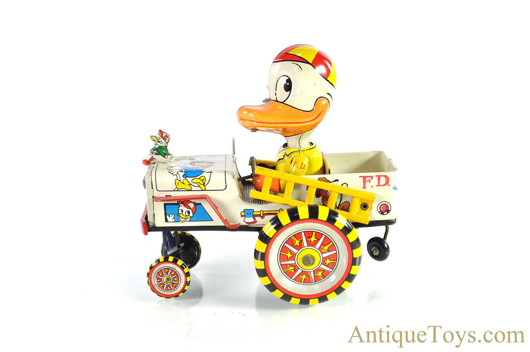 Detail Donald Duck Fire Truck Nomer 37