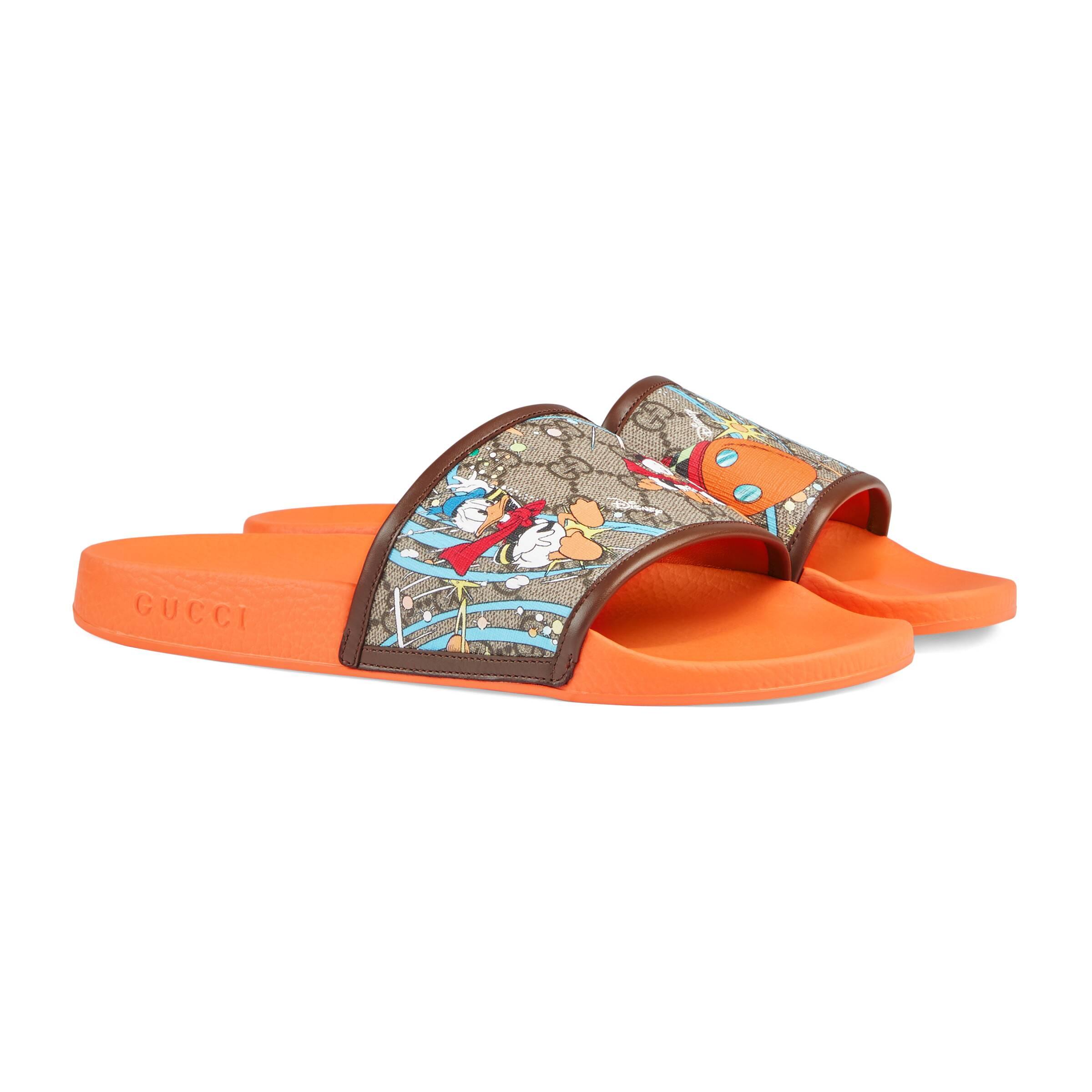 Detail Donald Duck Gucci Slides Nomer 3