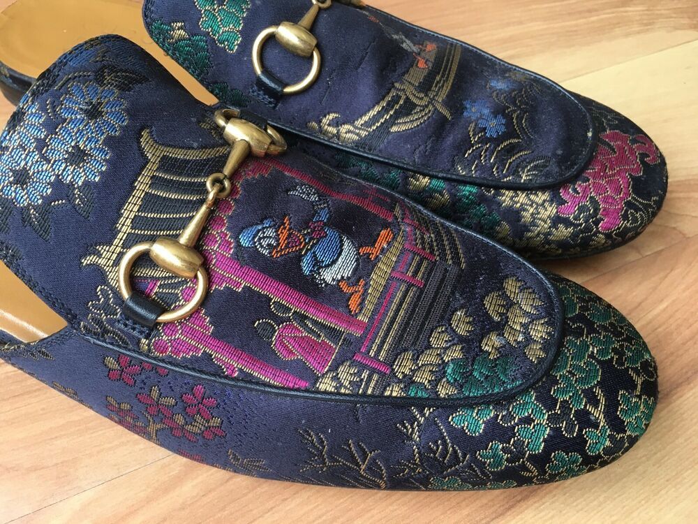 Detail Donald Duck Gucci Slides Nomer 30