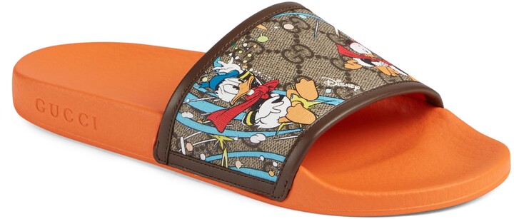 Detail Donald Duck Gucci Slides Nomer 34