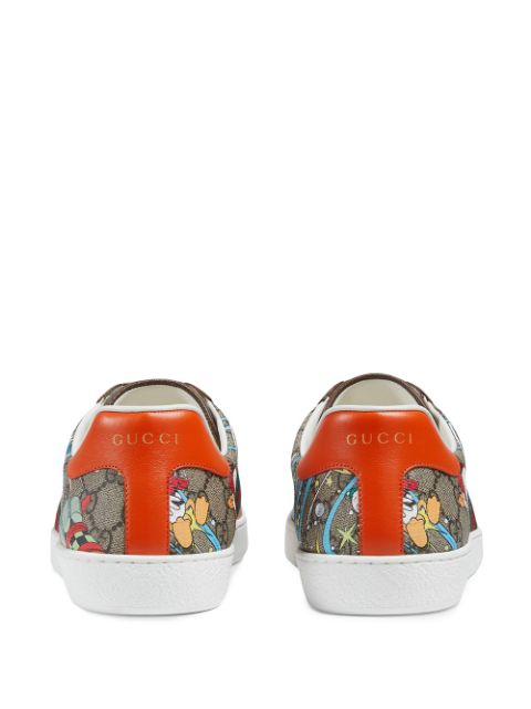 Detail Donald Duck Gucci Slides Nomer 39