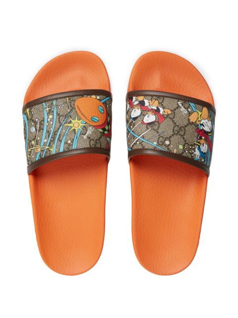 Detail Donald Duck Gucci Slides Nomer 8