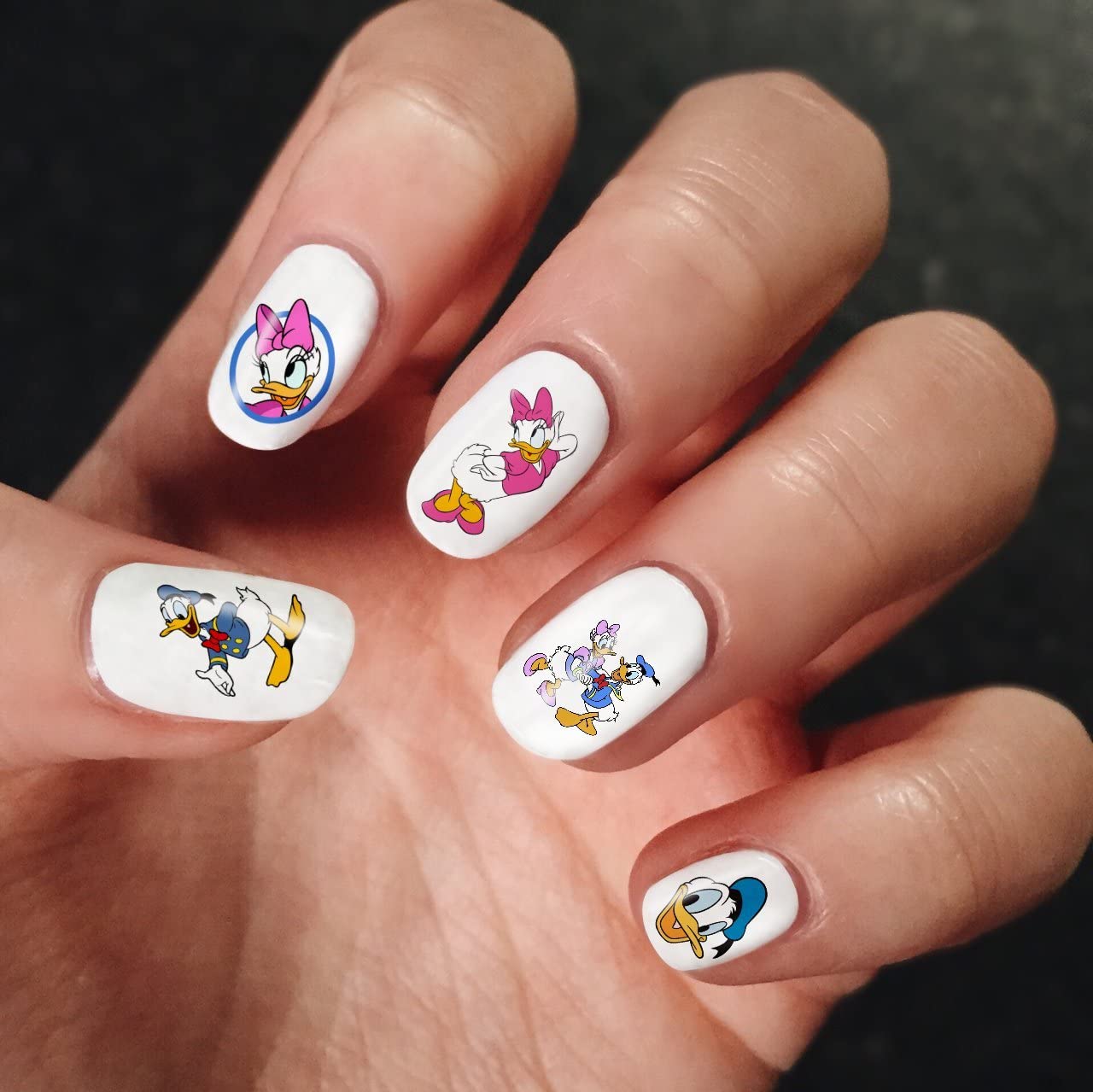 Detail Donald Duck Nails Design Nomer 32