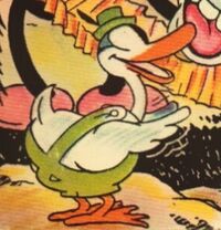 Detail Donald Duck Original Design Nomer 3