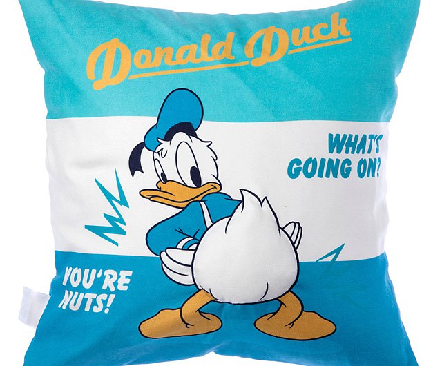 Detail Donald Duck Pillow Nomer 15