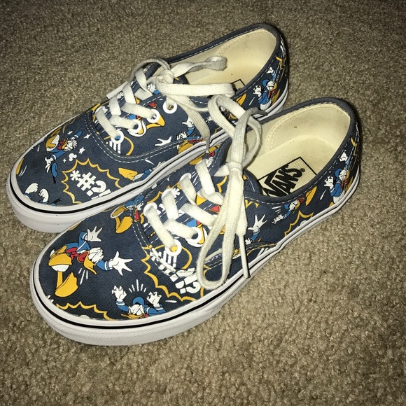 Detail Donald Duck Vans Nomer 23