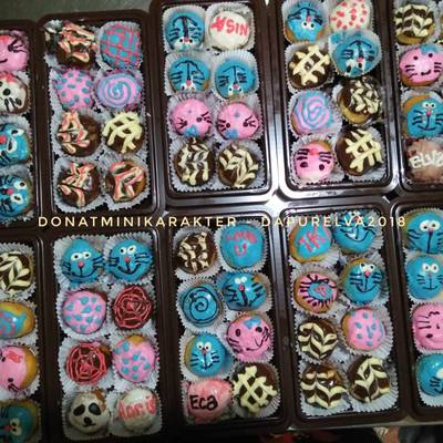 Detail Donat Karakter Bola Nomer 37