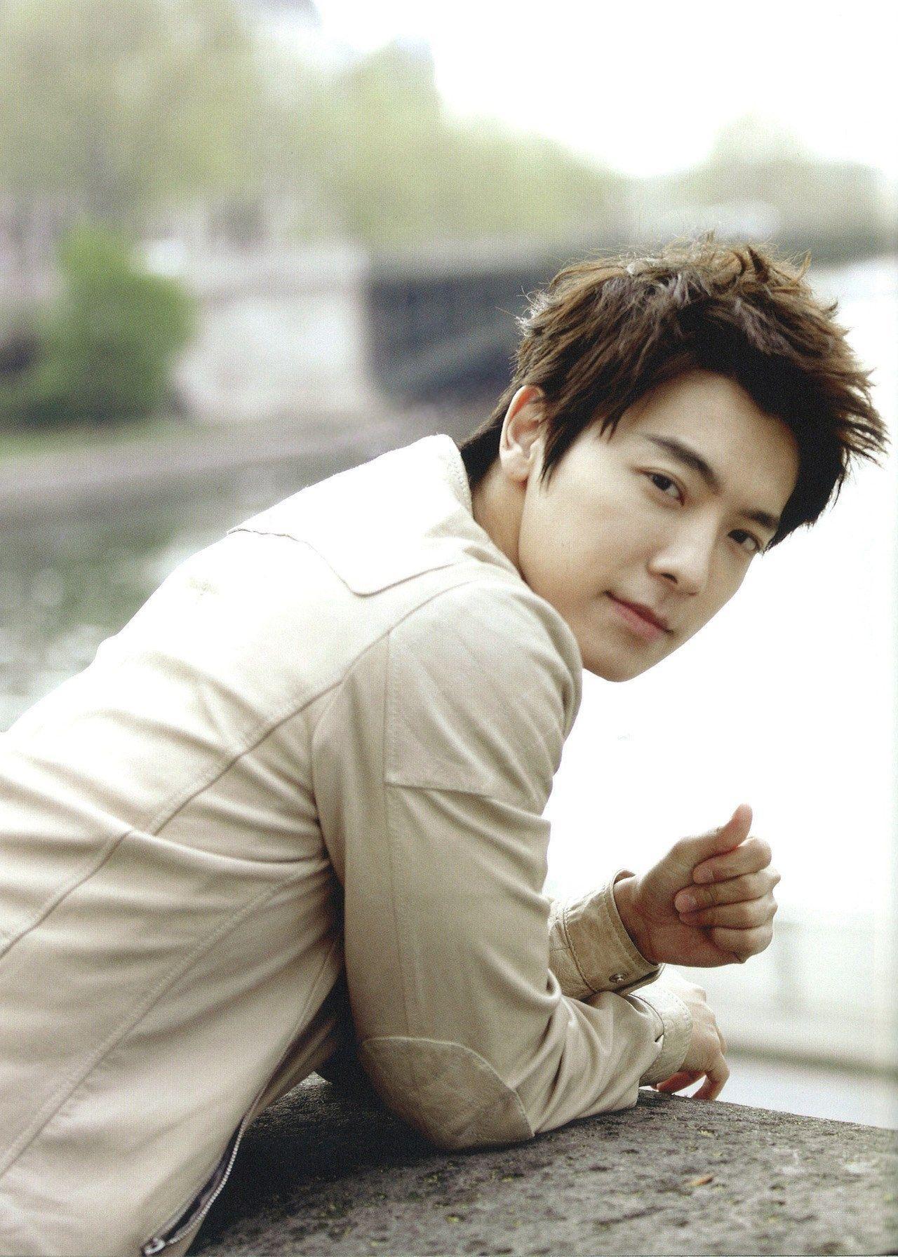 Detail Donghae Wallpaper Nomer 29