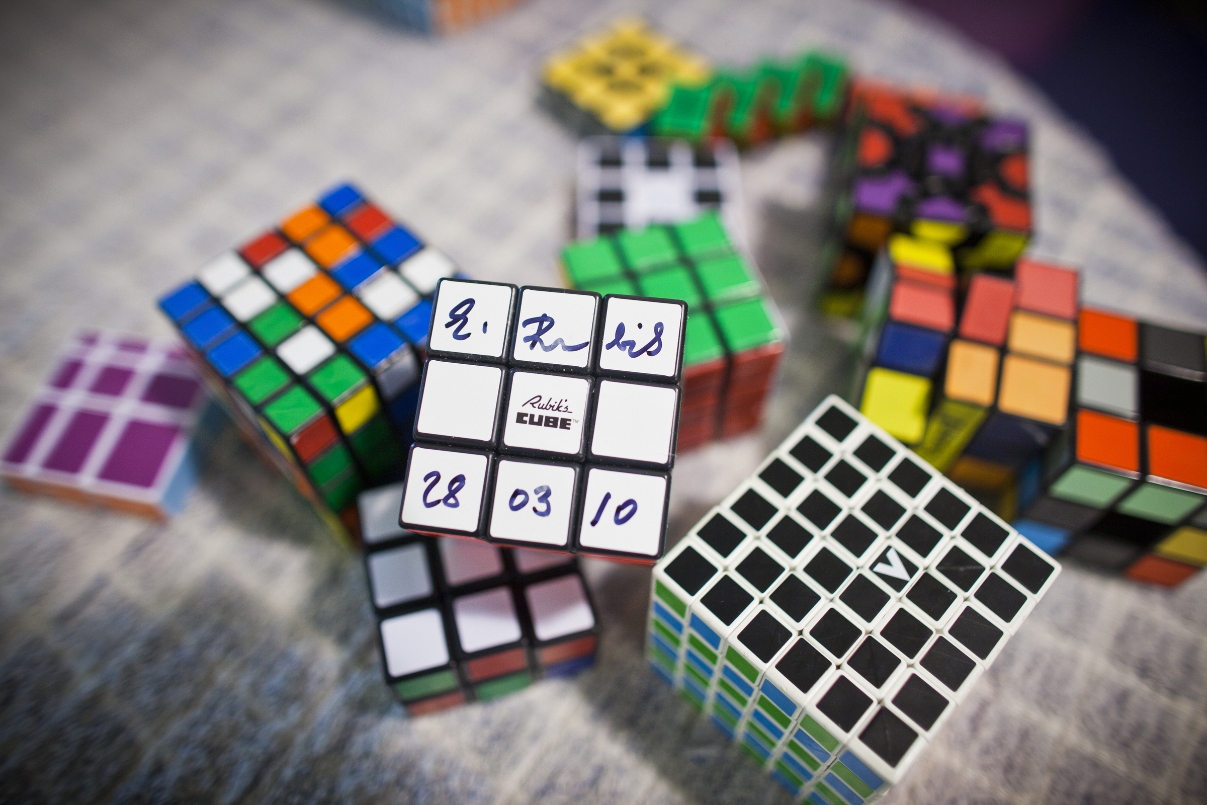 Detail Rubics Cube Image Nomer 42