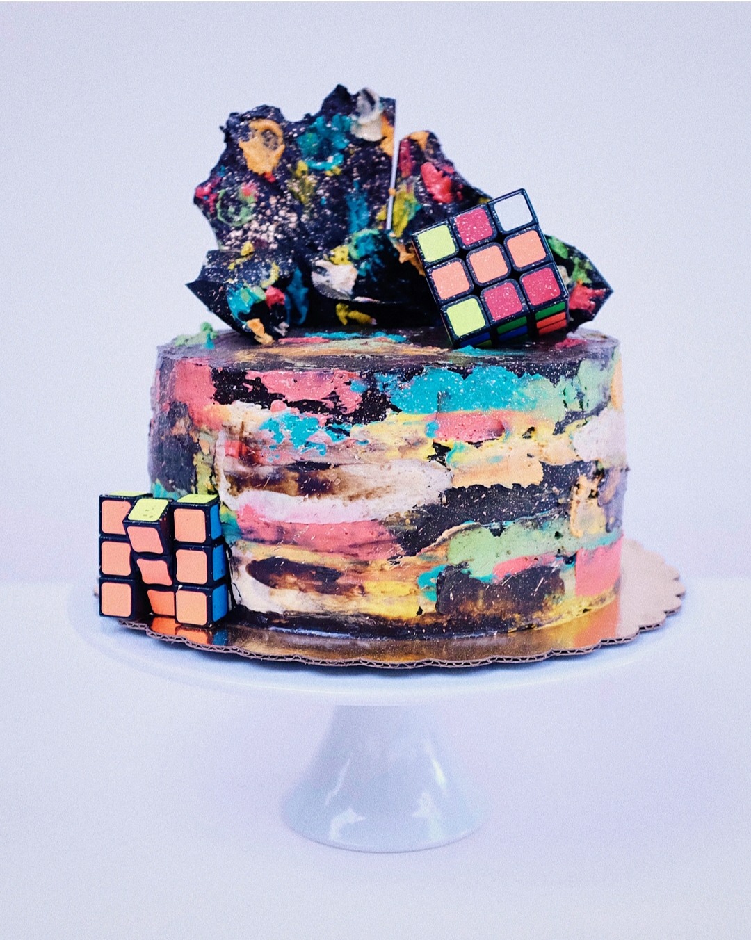 Detail Rubiks Cube Cake Stand Nomer 47