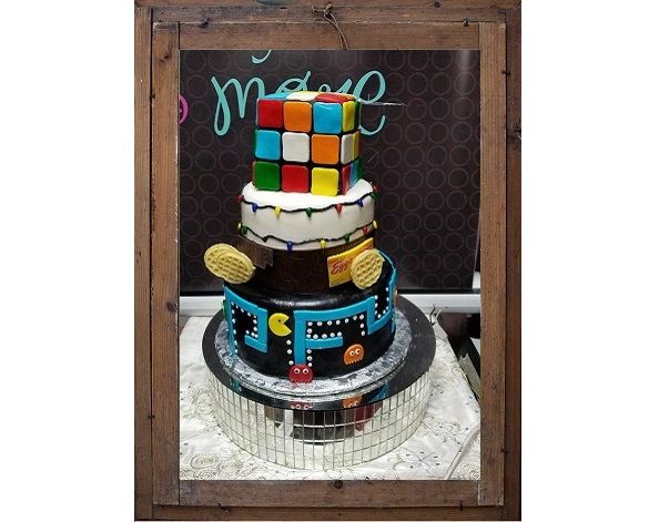 Detail Rubiks Cube Cake Stand Nomer 50