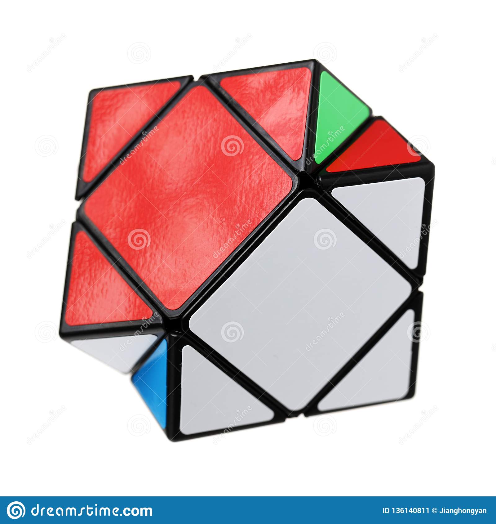 Detail Rubix Cube Pyramid Nomer 17