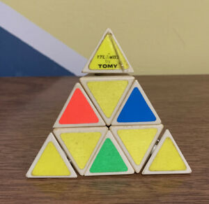 Detail Rubix Cube Pyramid Nomer 31