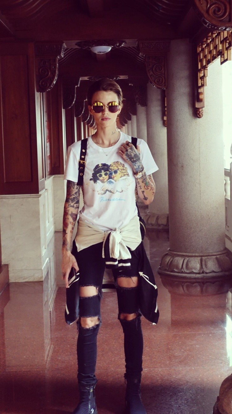 Detail Ruby Rose Wallpaper Iphone Nomer 45