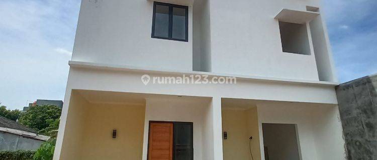 Detail Rumah 123 Jakarta Selatan Nomer 49