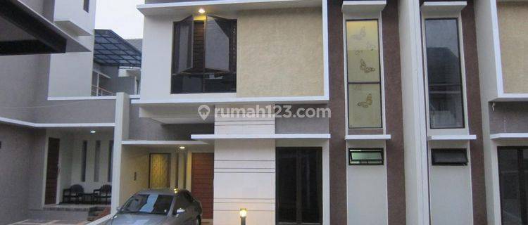 Detail Rumah 123 Jakarta Selatan Nomer 51