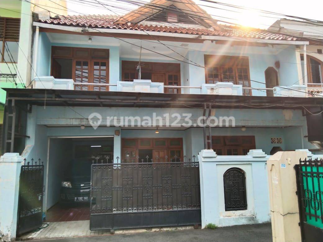 Detail Rumah 123 Tebet Nomer 18