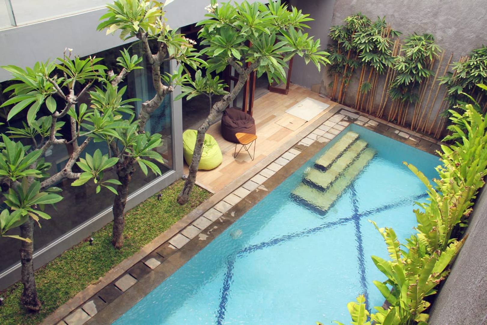 Detail Rumah Ada Kolam Renang Dan Taman Nomer 23