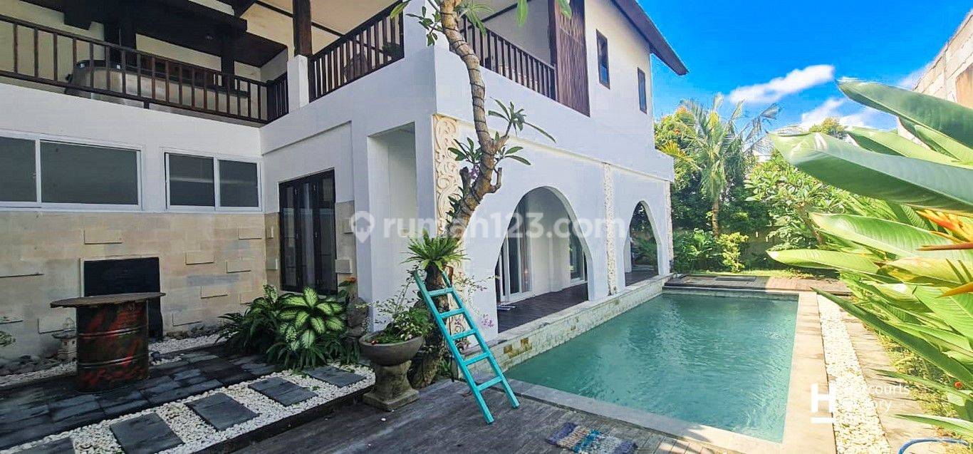 Detail Rumah Ada Kolam Renang Dan Taman Nomer 34