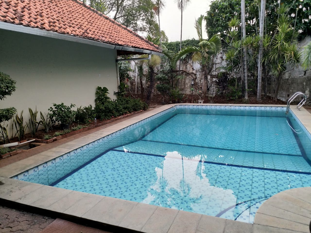 Detail Rumah Ada Kolam Renang Murah Nomer 24