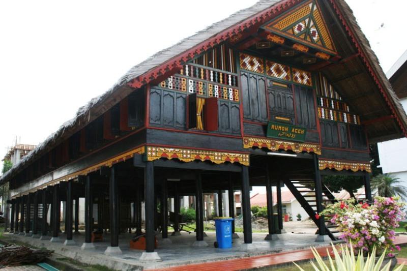 Detail Rumah Adat Aceh Tamiang Nomer 18