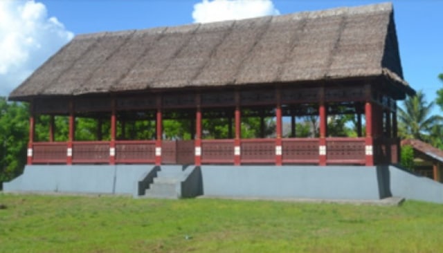 Detail Rumah Adat Baileo Maluku Nomer 33