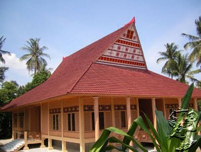 Detail Rumah Adat Baileo Maluku Nomer 6