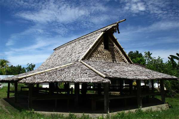 Detail Rumah Adat Baileo Maluku Nomer 58