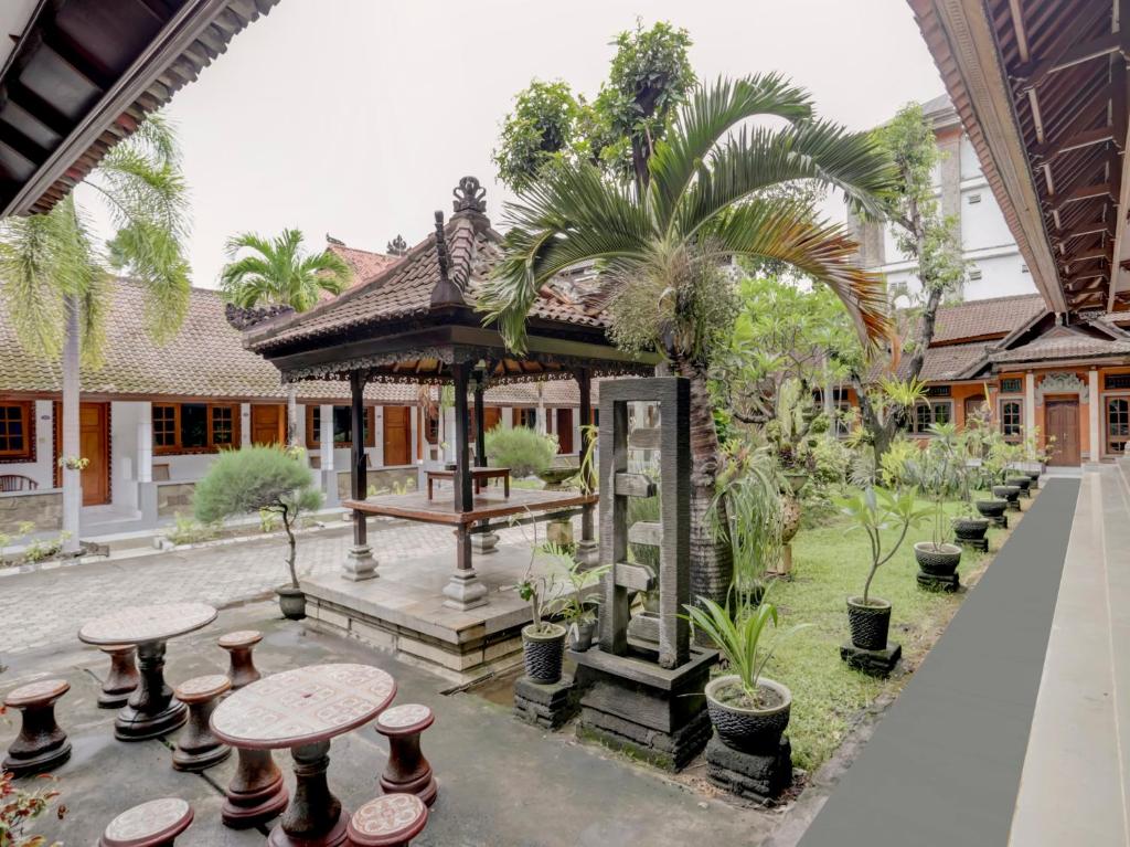 Detail Rumah Adat Bali Modern Nomer 31