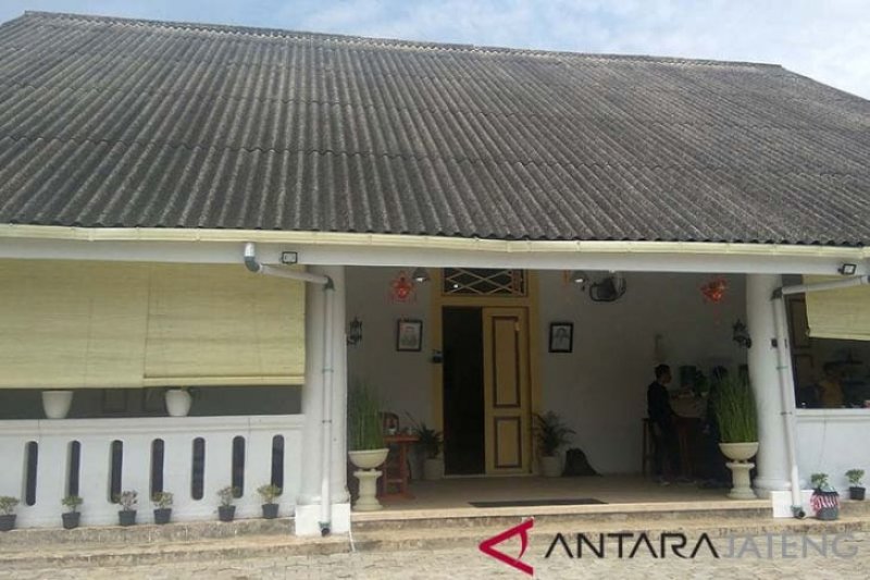 Detail Rumah Adat Banyumas Nomer 43