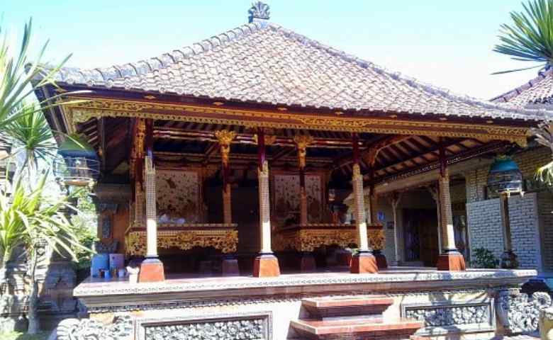 Detail Rumah Adat Dan Pakaian Adat Bali Nomer 15