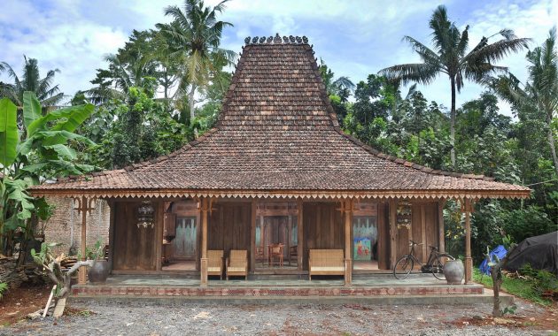 Detail Rumah Adat Dan Pakaian Adat Jawa Tengah Nomer 20