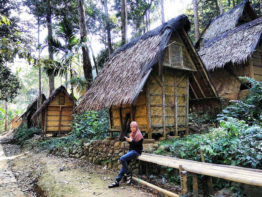 Detail Rumah Adat Di Banten Nomer 25