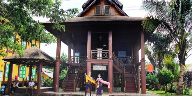 Detail Rumah Adat Gorontalo Nomer 20