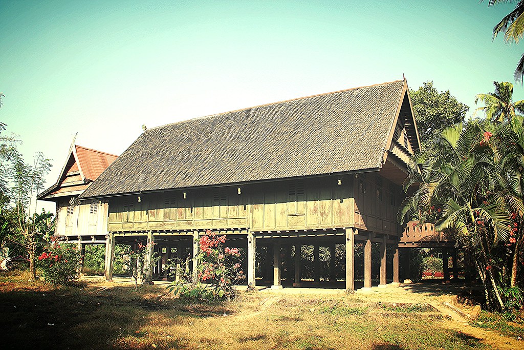 Detail Rumah Adat Gowa Koleksi Nomer 4