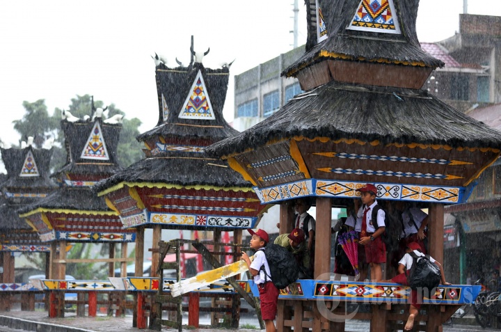 Detail Rumah Adat Karo Nomer 22
