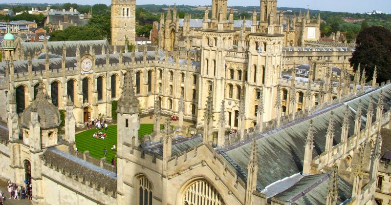 Detail Universitas Oxford Di London Nomer 52