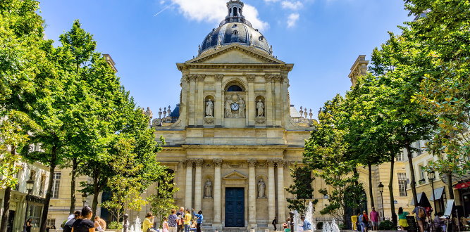 Detail Universitas Paris Sorbonne Nomer 5