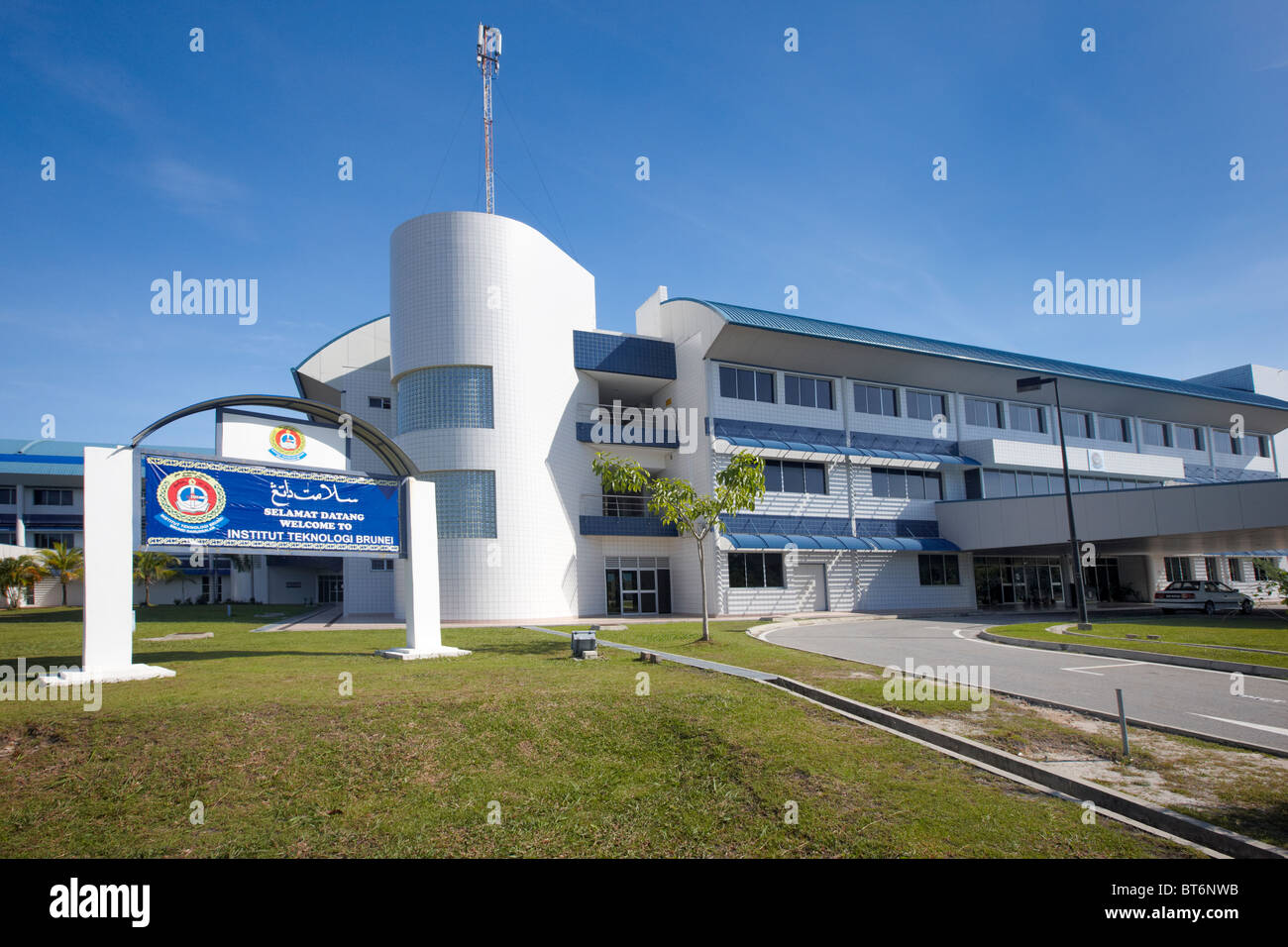 Detail Universitas Teknologi Brunei Nomer 14