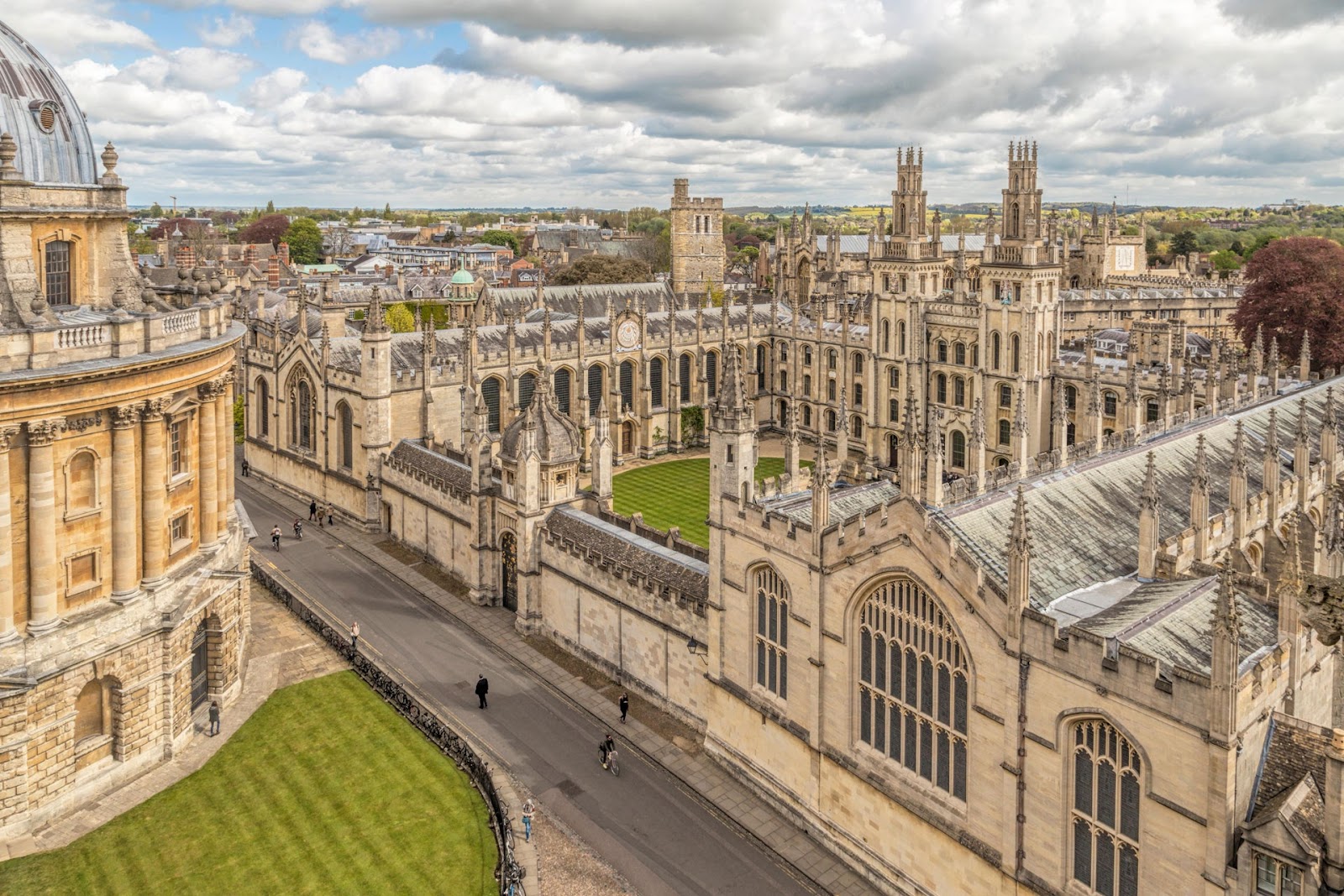 Detail University Of Oxford Inggris Nomer 11