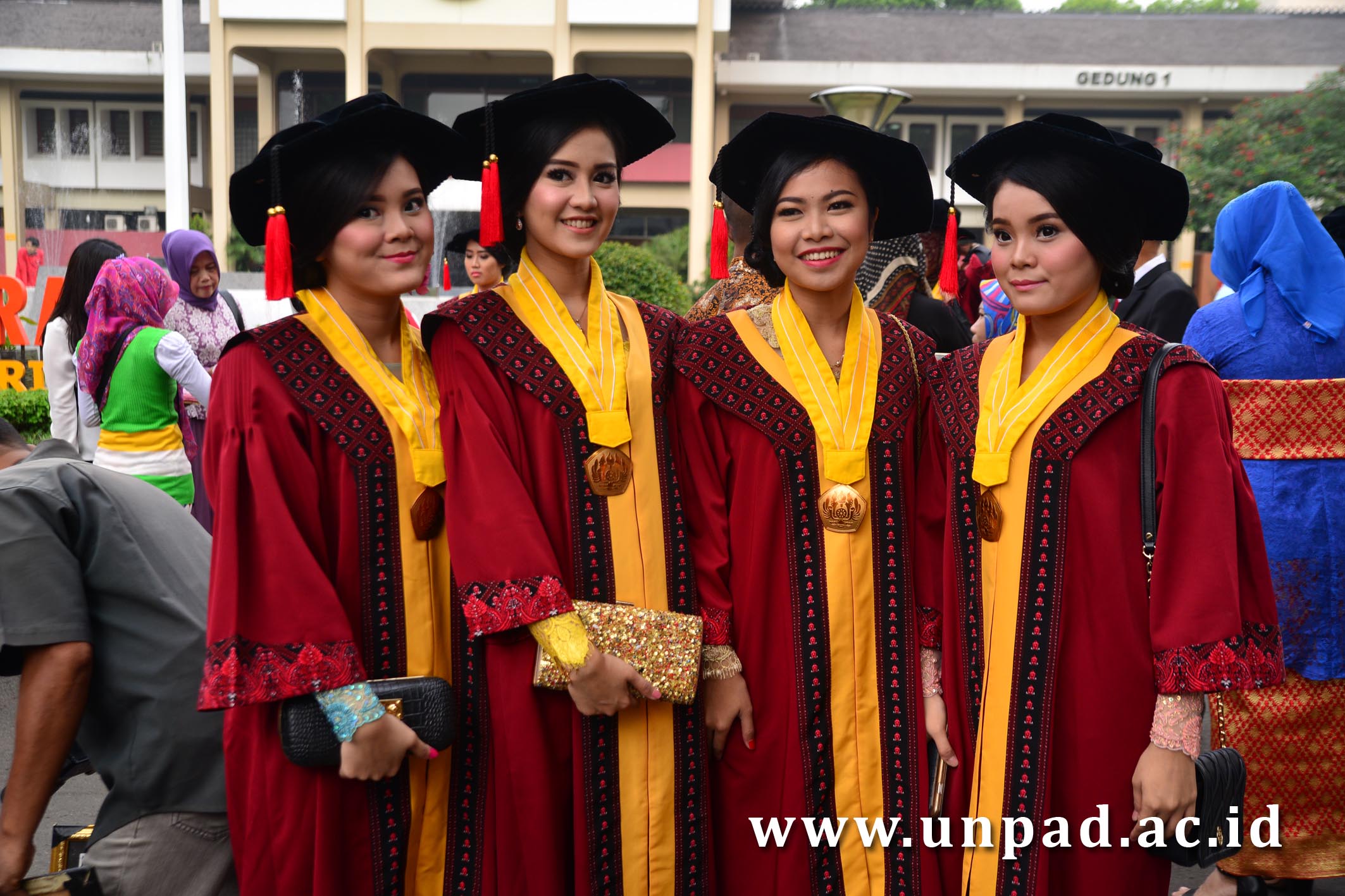 Detail Unpad Ac Id Foto Wisuda Nomer 25