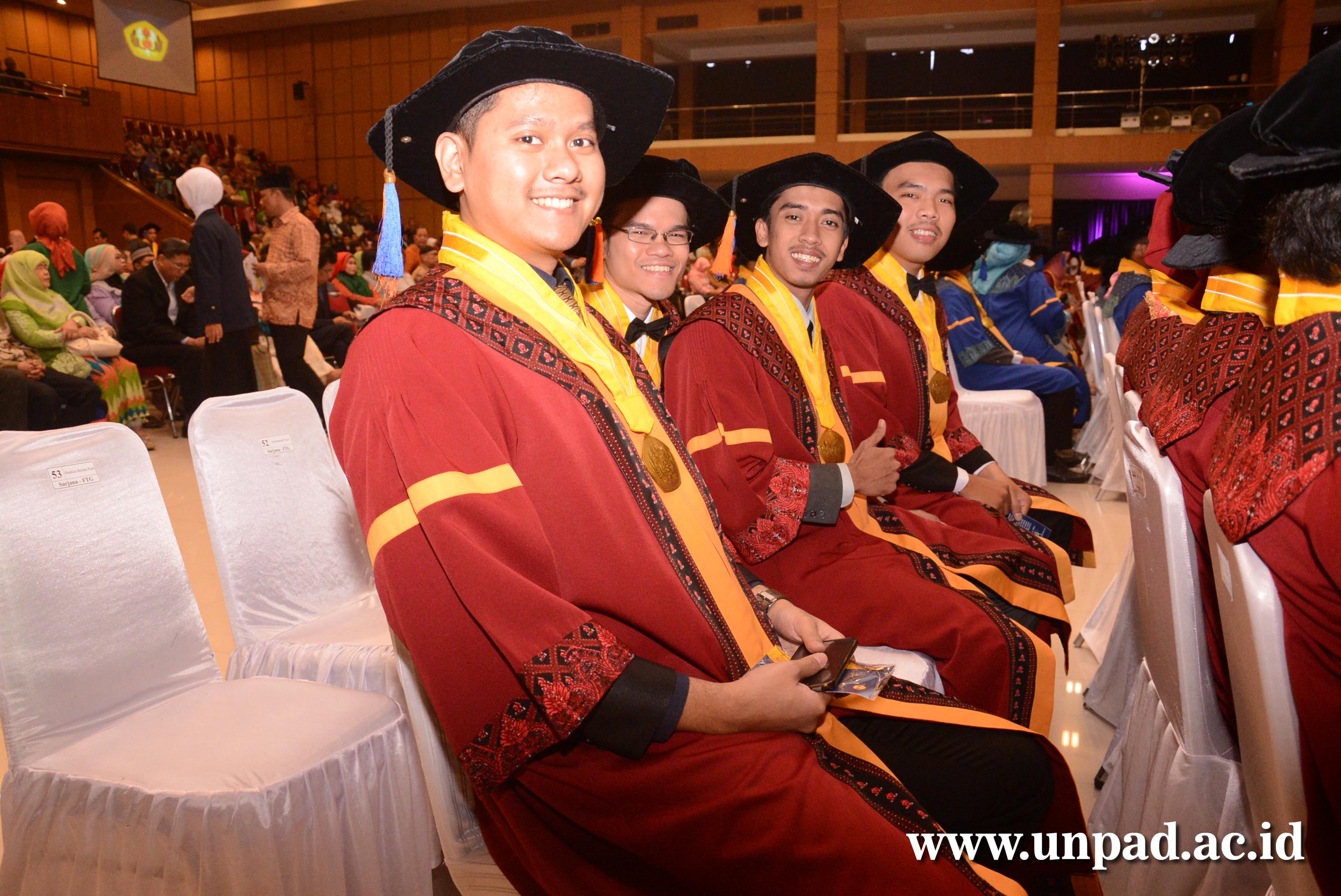 Detail Unpad Ac Id Foto Wisuda Nomer 35