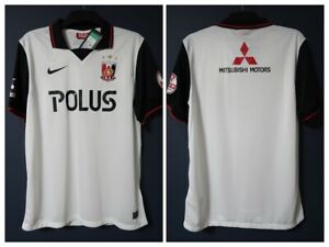 Detail Urawa Red Diamonds Jersey 2018 Nomer 44