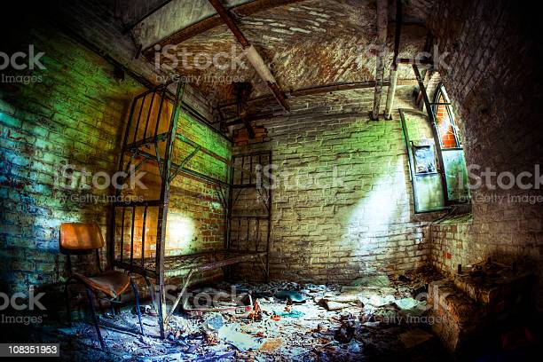 Detail Urbex Anonymous Nomer 15